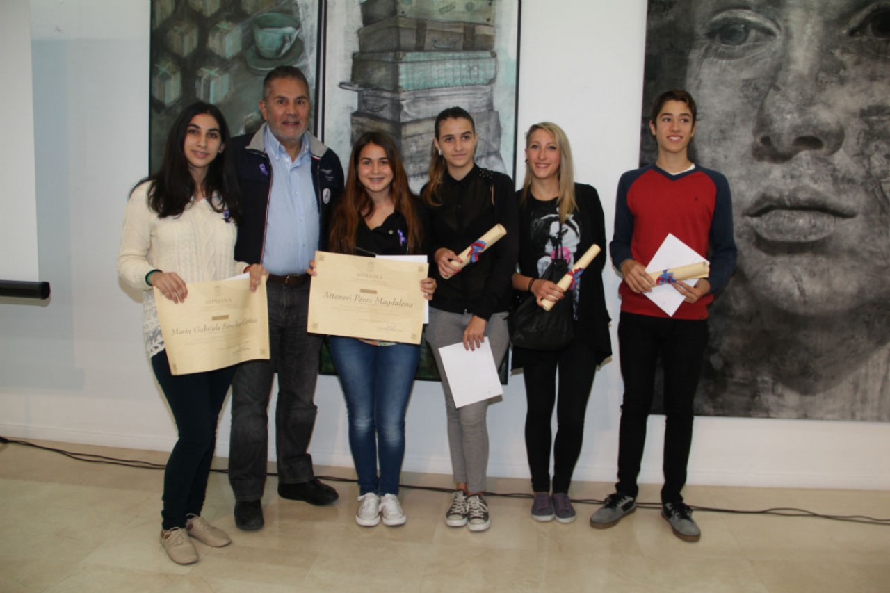 El alumnado adejero se posiciona contra la violencia de género al participar en dos certámenes que abordan dicha temática