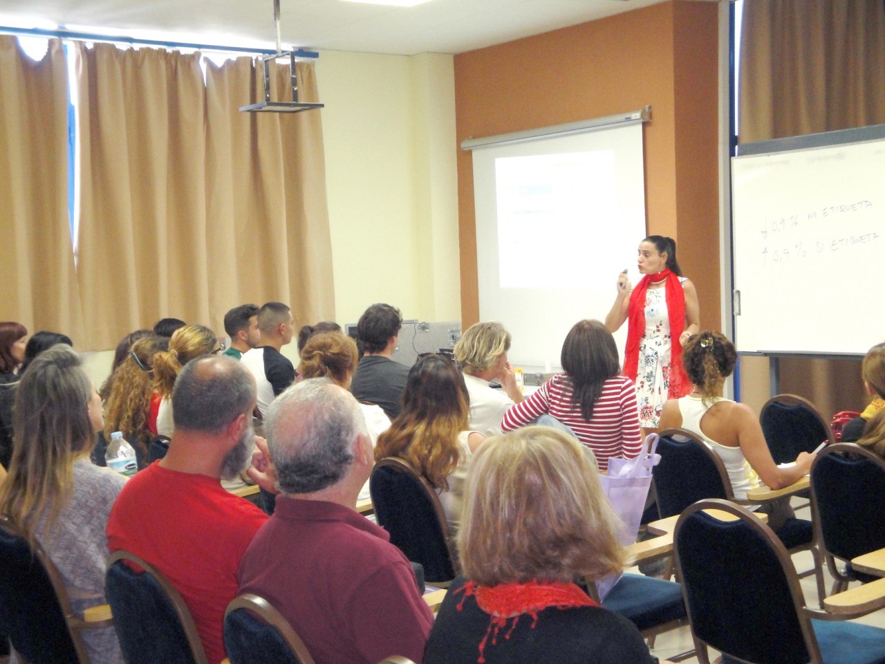 Las sustancias tóxicas y las casas ecológicas, cierran el ciclo de charlas organizadas en el Mes de la Salud
