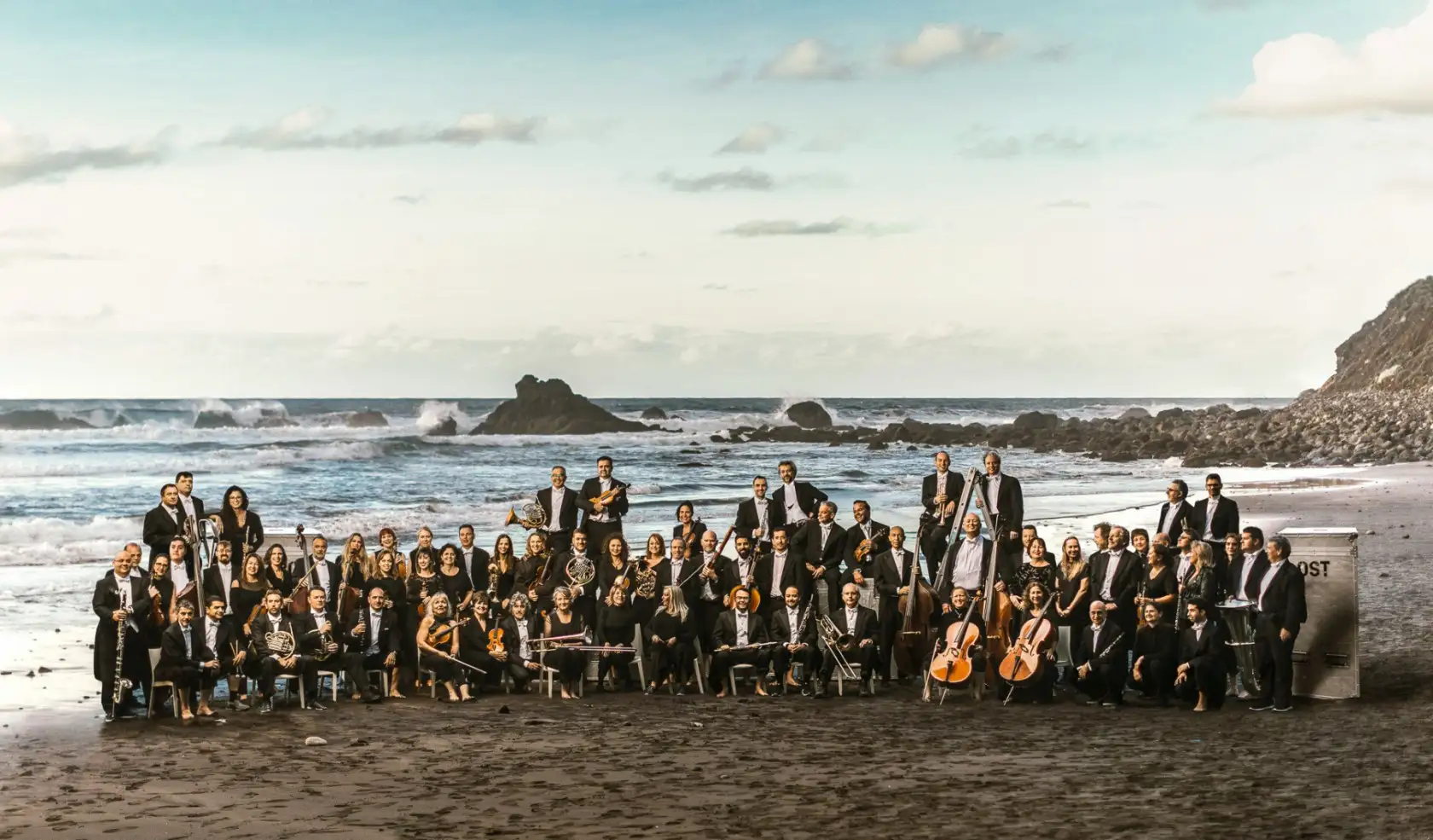 Costa Adeje Classics lleva a la OST al nuevo Auditorio con Aitor Hevia como concertino y director